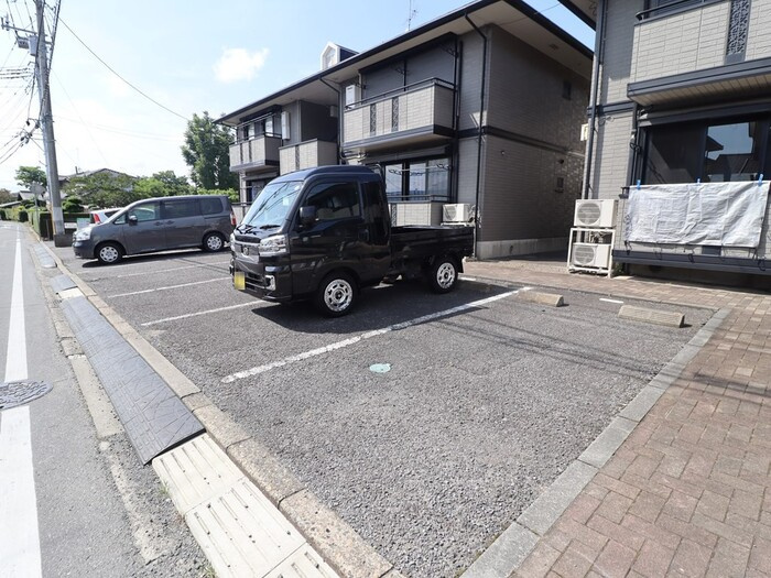 パストラル　壱番館 1-の駐車場|駐車スペースもあります