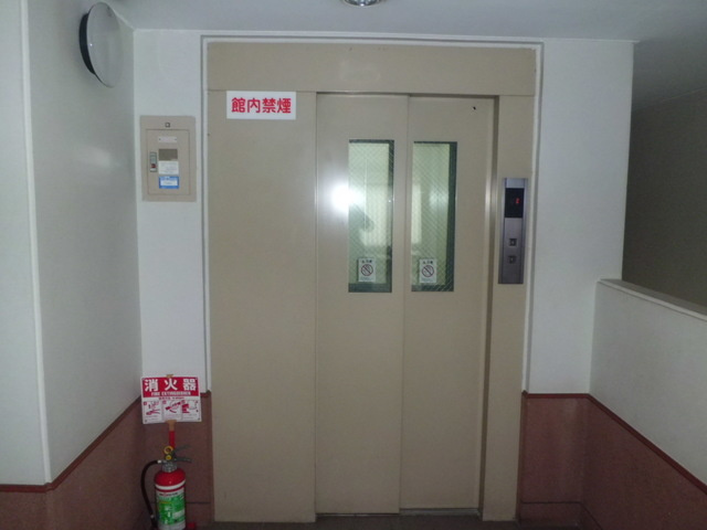 グランフェルティ東灘住吉川のエントランス