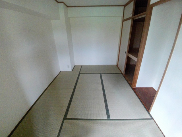 グランフェルティ東灘住吉川の和室