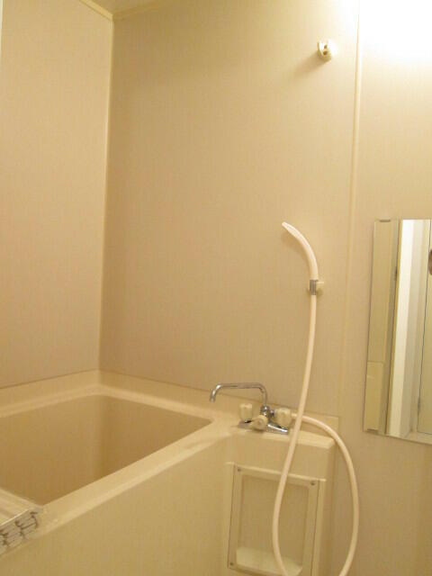 クレール桜ヶ丘の浴室