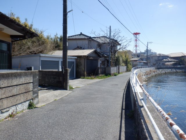 北条浜新田平屋の前面道路含む現地写真