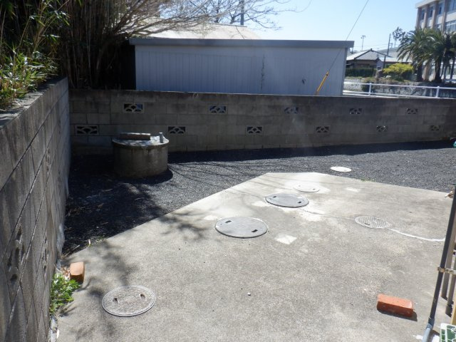 北条浜新田平屋の駐車場