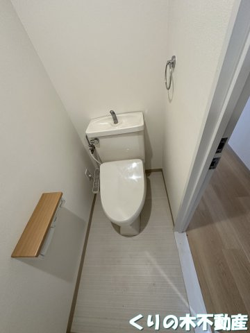 【トイレ】 | ヴィラクラマス | 落ち着いた色調のトイレです