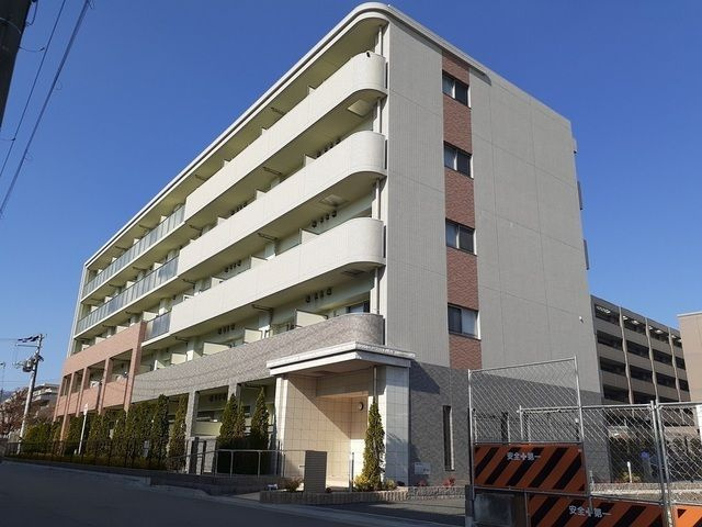 カーロ．アロッジオ