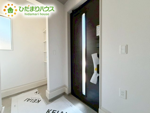 郡山市静町8期　新築戸建の玄関|玄関がひろいので親子で並んで仲良く靴が履けますね(^^)/