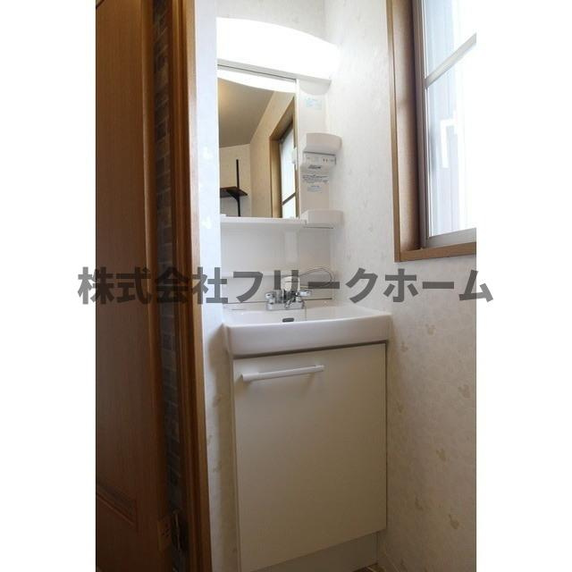 武蔵野市西久保１丁目の賃貸マンションの洗面所