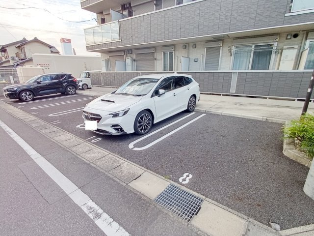 ボナール　エヌ　　刈谷市近郊の賃貸ならクラスホーム刈谷店の駐車場