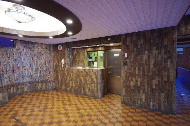 【エントランス】