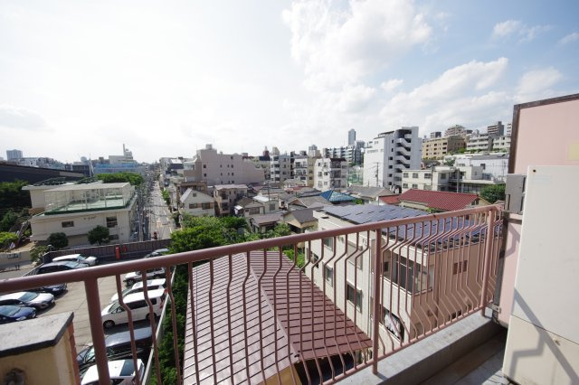【バルコニー】