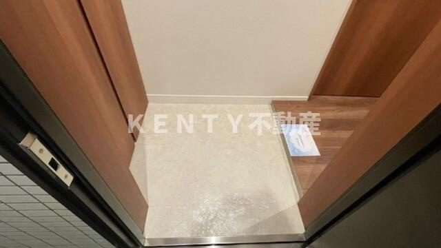 【玄関】 | ドムス・スタイル武蔵小山 | 明るい玄関です
