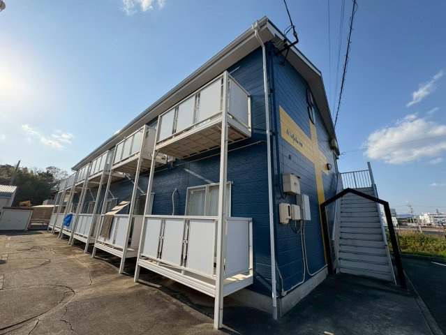 Surplus　One中根の外観