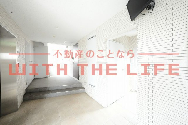 ボワットブランシュ【キャッシュバック対象物件】のエントランス|建物の内部です