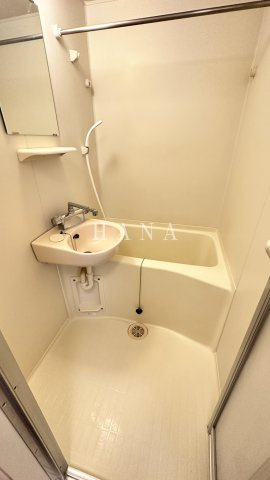 レオパレスメルベージュの浴室