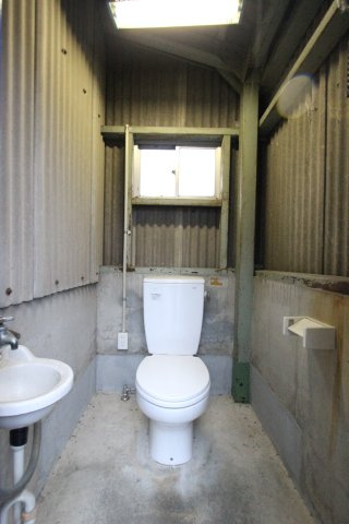 寺野花笠５４倉庫のトイレ
