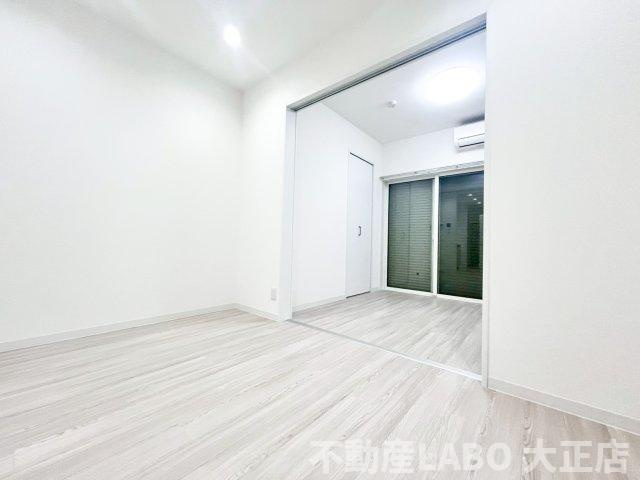 春日出北2丁目PJの洋室