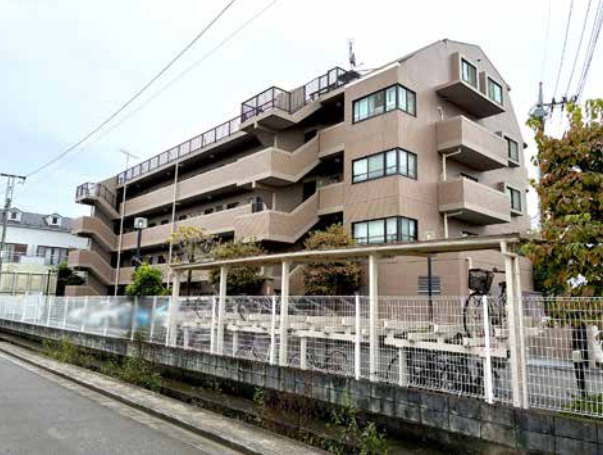 マイキャッスル南小谷駅前　中古マンション　3階の外観