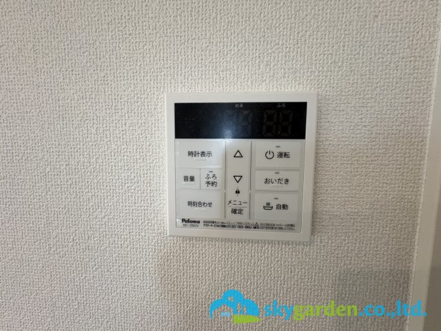 茅ヶ崎市中島第14　新築戸建　全2棟２号棟の設備|給湯器スイッチパネル