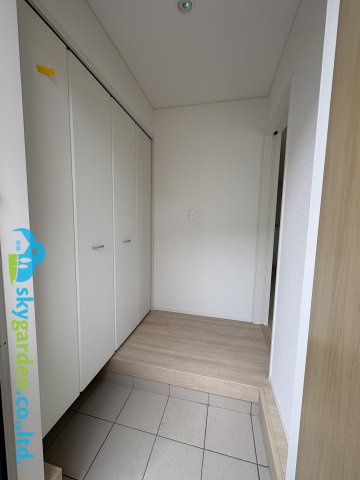 茅ヶ崎市中島第14　新築戸建　全2棟２号棟の玄関