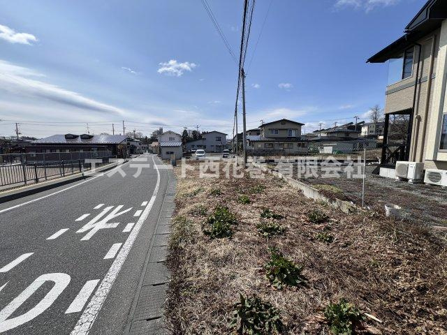 花巻市愛宕町・下幅　土地の前面道路含む現地写真