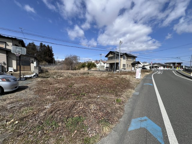 花巻市愛宕町・下幅　土地の前面道路含む現地写真