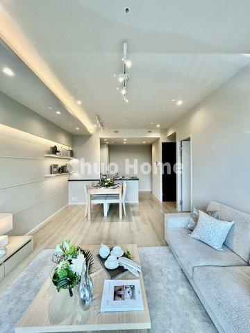 シティタワーズ東京ベイイーストタワーの居間・リビング|【リビングダイニング】一日の中で多くの時間を過すことになるリビングダイニングだからこそ、いつも穏やかな空間であることが必然。爽やかな通風と採光を存分に感じる事が出来る空間です。