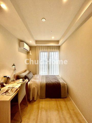 シティタワーズ東京ベイイーストタワーの洋室|【洋室】快適に過ごす条件は、一人ひとり違います。だからこそ飾り過ぎないシンプルな内装と偏り過ぎないデザインで統一しております。居住していく中でオーナー様だけの【マイホーム】に創り上げて下さい