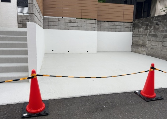 【駐車場】 | 駐車場と明記されていても、最小スペースでつくられた駐車場だと大型車は駐車できなかったり、出入りしにくくなったりする可能性があります。お車のサイズと購入したい物件の駐車場のサイズを現地で確認しましょう。
