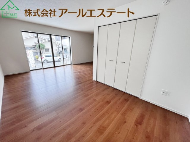 加古川市野口町北野12期　新築戸建の洋室
