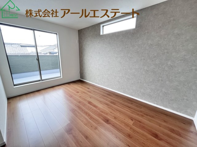 加古川市野口町北野12期　新築戸建の洋室