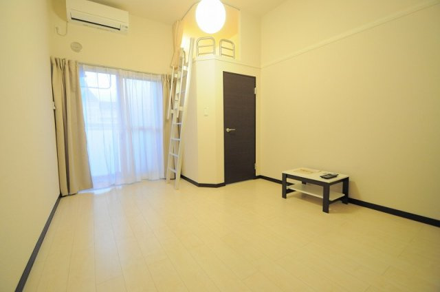 レオネクスト光荘の居間・リビング