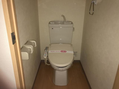 【トイレ】 | ラテーヌ | シャワー付トイレ