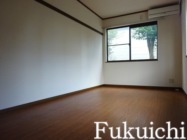 ヴェルディ下馬の寝室