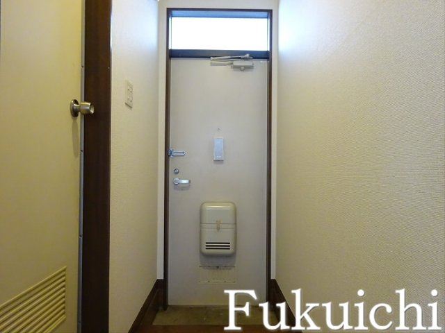 ヴェルディ下馬の玄関