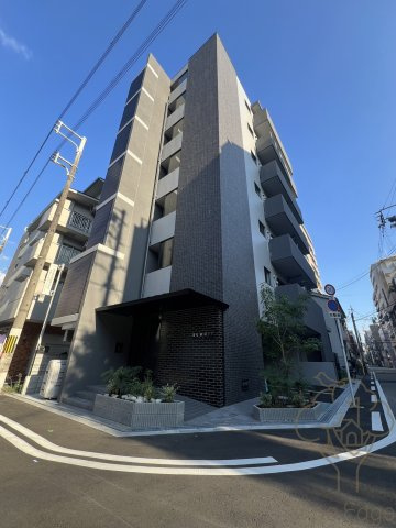 SUMMIT南森町の外観