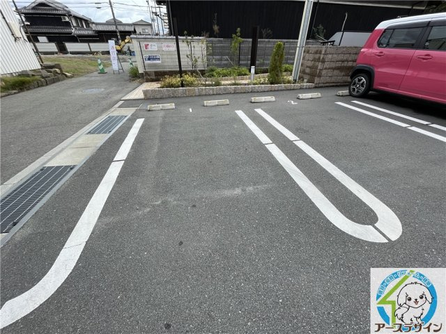 プロスペリテⅢの駐車場