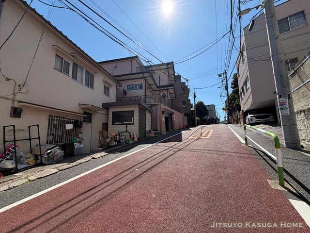 【前面道路含む現地写真】