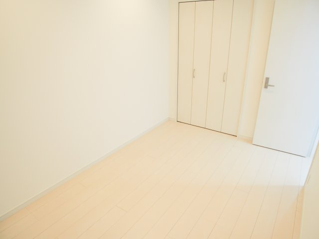 ヘリオス西舞子の洋室