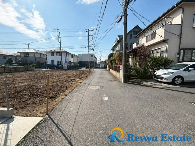 売地　茅ヶ崎市萩園の前面道路含む現地写真