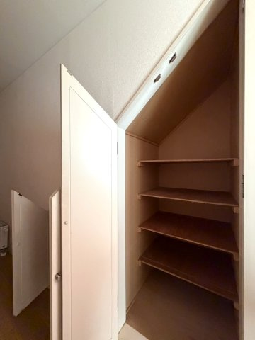 石山2条5丁目の収納