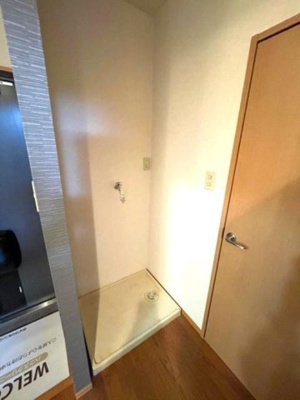 【設備】 | プリウス | 洗濯機置き場