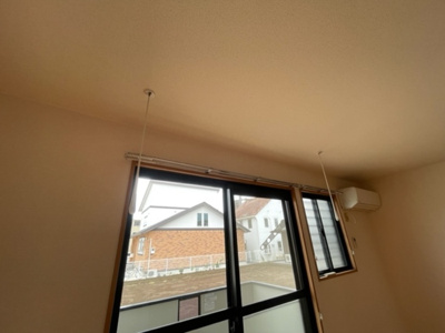 【設備】 | プリウス | 室内物干金物