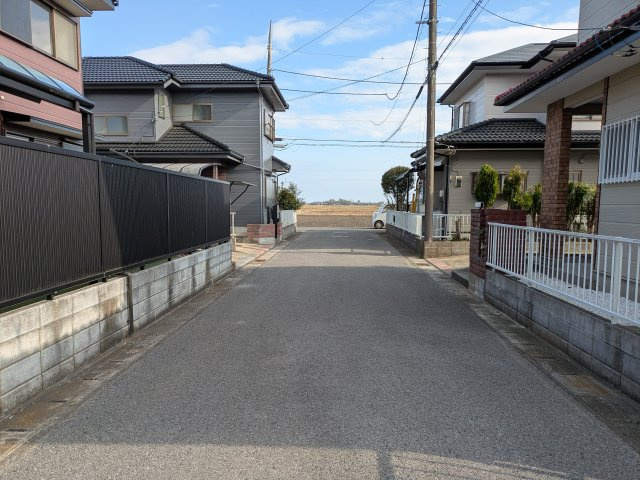【前面道路含む現地写真】 | 東金市菱沼　中古戸建