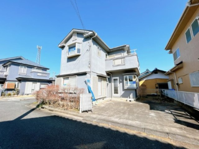 日高市下鹿山　中古戸建の外観