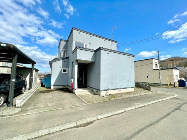 金山2条1丁目　一戸建て