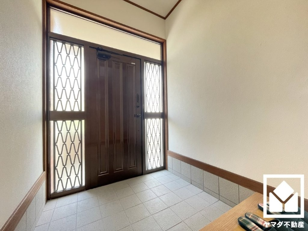 西宮市仁川百合野町の玄関