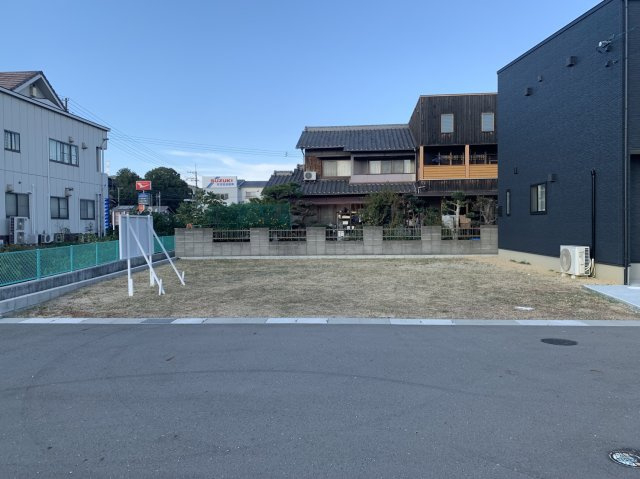 児島小川9丁目11区画分譲地の前面道路含む現地写真