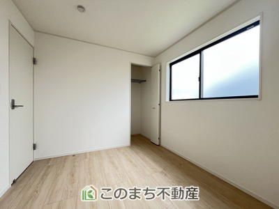 【洋室】 | CRADLEGARDEN筑西市二木成第2　1号棟 | 各居室に収納付で住みやすさにこだわっています♪

