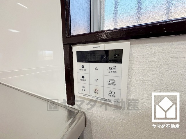 西宮市北六甲台1丁目の設備|ボタン1つで自動でお湯張りができるオートバス機能付き。追い炊き機能もございますので、いつでも温かいお風呂に入ることができます。