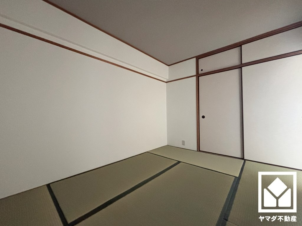 パレ武庫川パート2の和室|押入にはお客様用の座布団や寝具も収納可能です。
