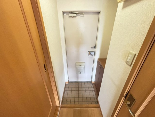 エクレール古結Vの玄関